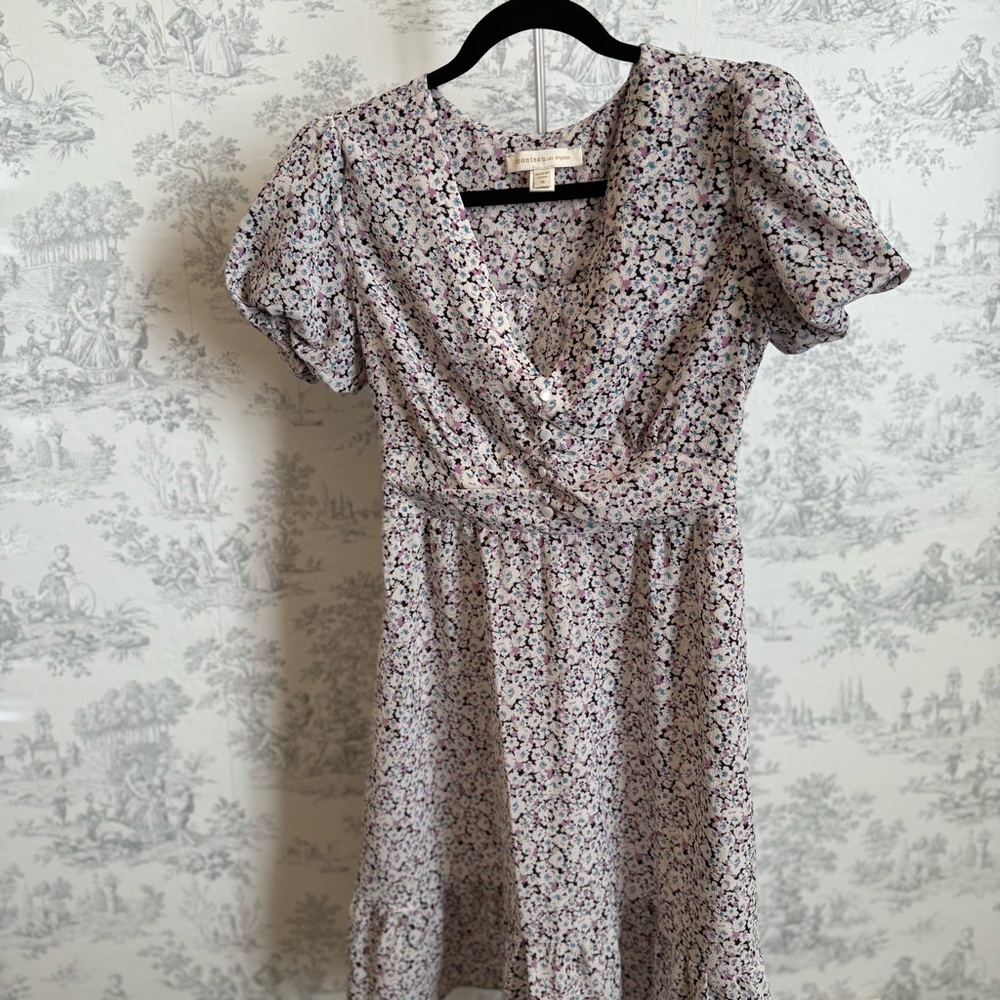 Monteau Los Angeles Floral Dress